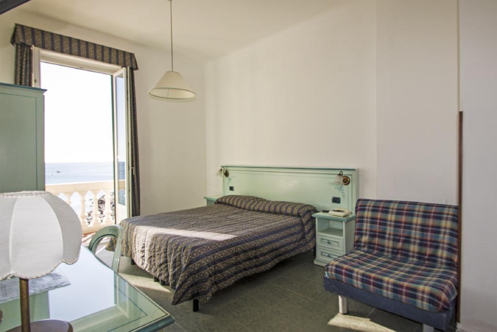 מונטרוסו אל מארה Hotel Baia חדר תמונה